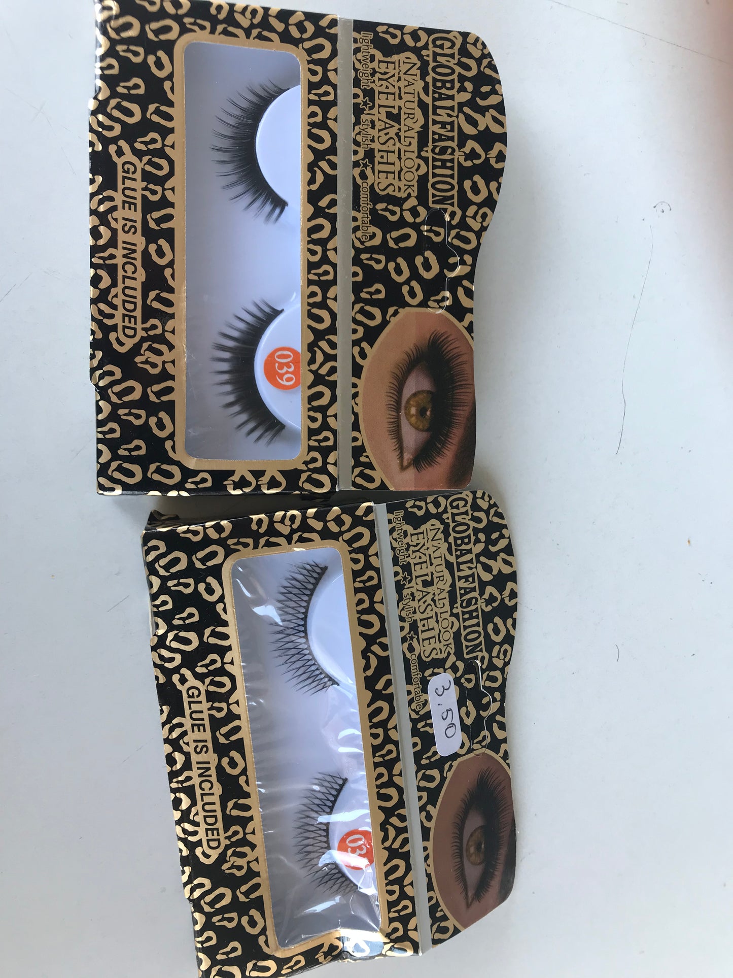 Lot de faux cils - Premium Accessoires from Nkento Ethnik - Just €10! Shop now at Nkento Ethnik