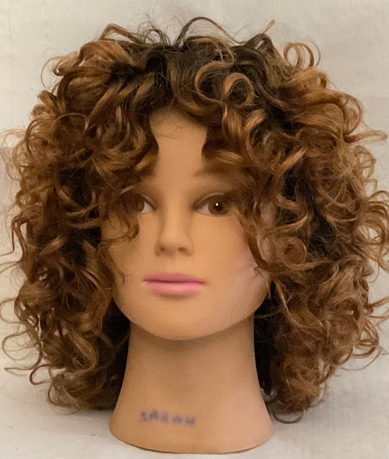 Perruque cheveux brésiliens 8 pouces - Premium cheveux humains from Nkento Ethnik - Just €60! Shop now at Nkento Ethnik