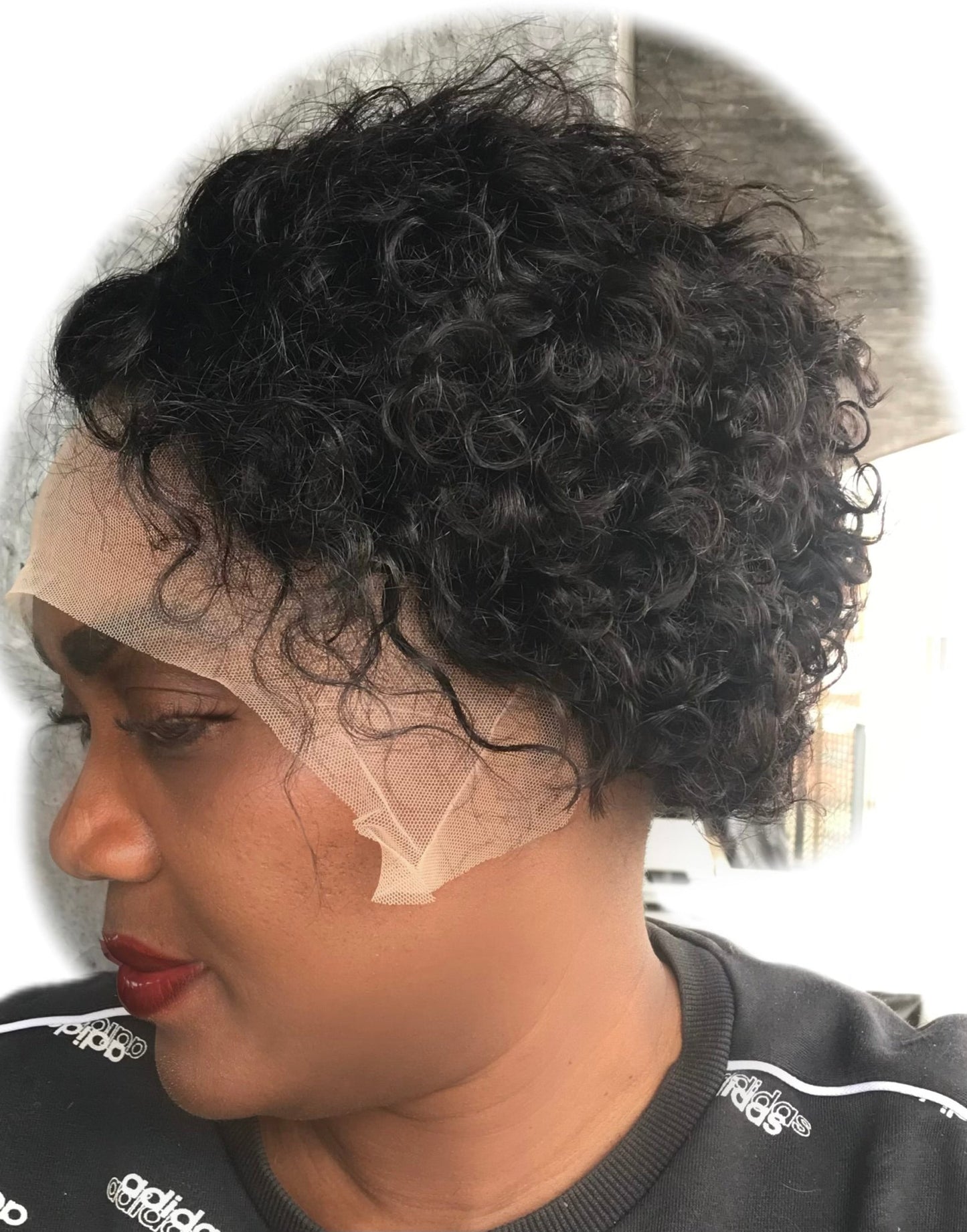 Perruque lace wig coupe bouclée - Premium Perruque et extension from Nkento Ethnik - Just €55! Shop now at Nkento Ethnik